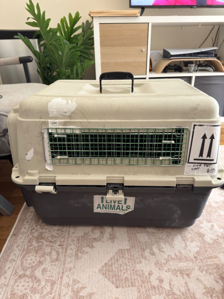 IATA Approved Airline Pet Carrier Crate (Cats / Small Dogs) 55cm x 50cm x 70cm