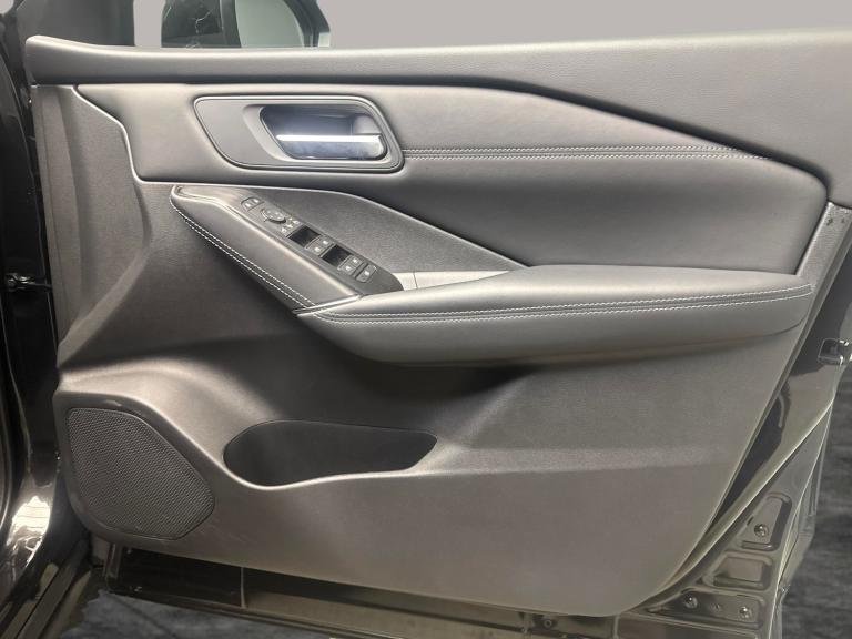 2022 Nissan Qashqai 1.3 DIG-T MHEV N-Connecta SUV 5dr Petrol Hybrid XTRON 4WD Euro 6 (s/s) (158 S...