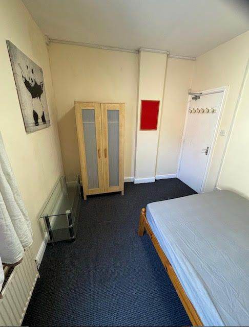 DOUBLE ROOM READY