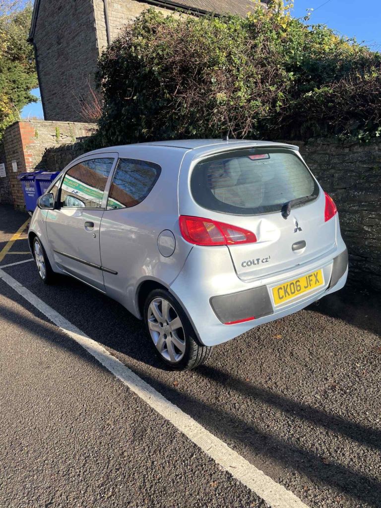 Mitsubishi, COLT, Hatchback, 2006, Manual, 1124 (cc), 3 doors