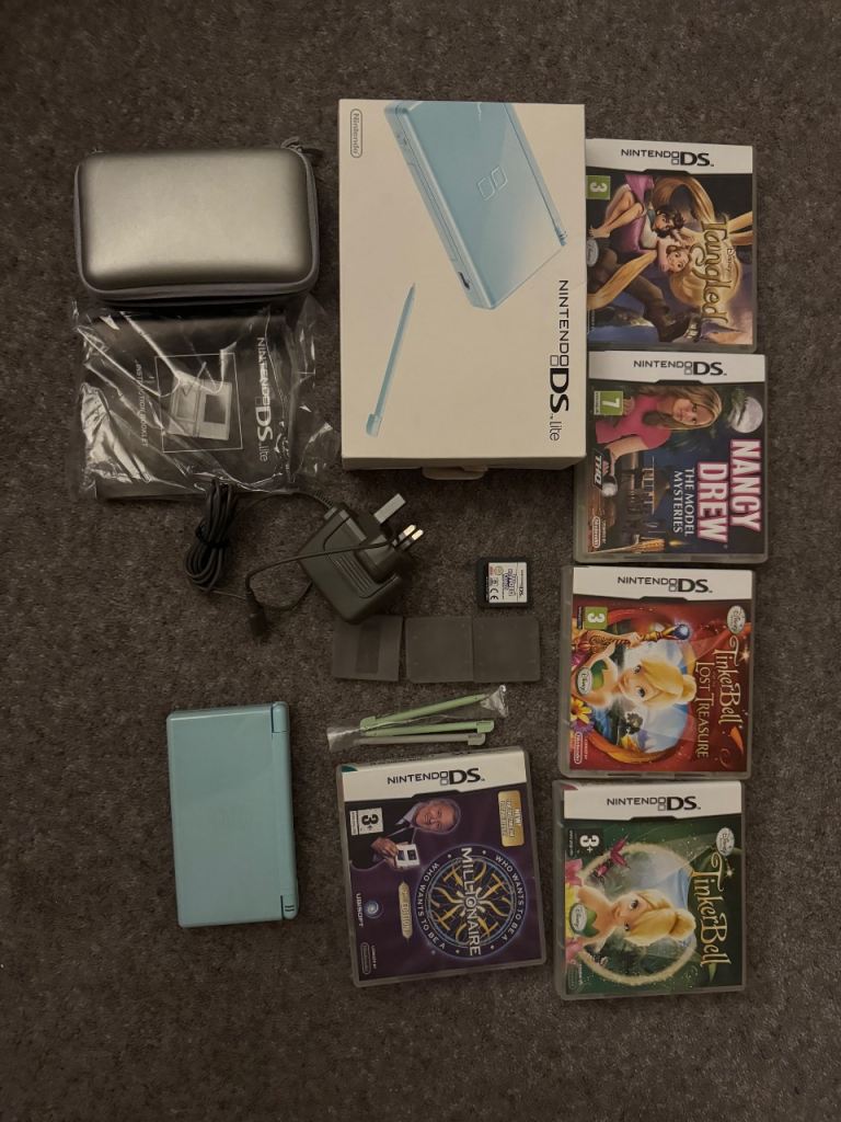 Nintendo DS Lite Console Bundle with Games and Case