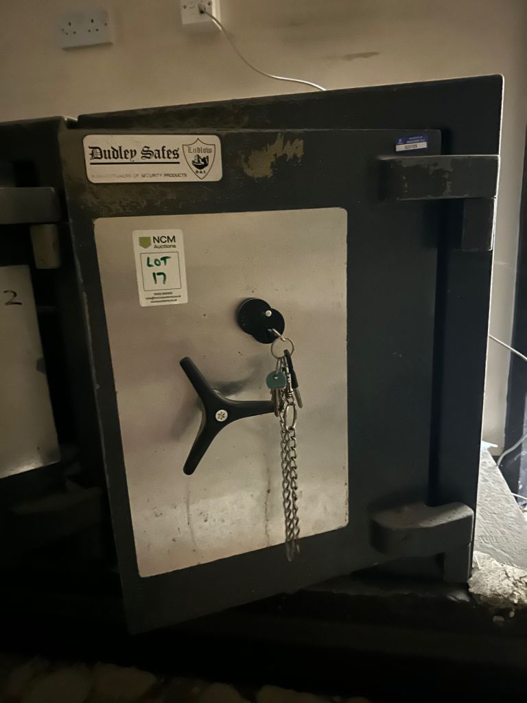 Dudley Commercial Safe – Heavy Duty Security Safe