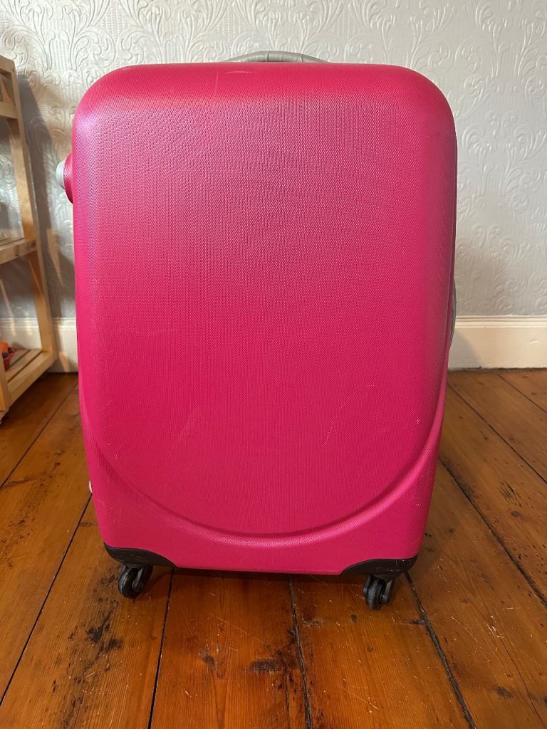 Pink Hard Shell Suitcase with Wheels – Good Condition