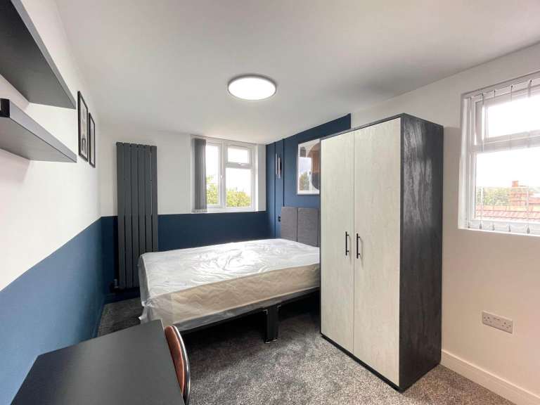 **NEW LUXURY Studio Room**ALL BILLS INCLUDED (extra £100)**Ensuite**Fully Furnished**