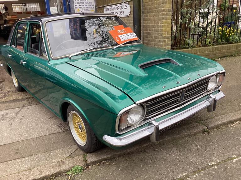 1969 Ford Cortina 2.0   PETROL Manual