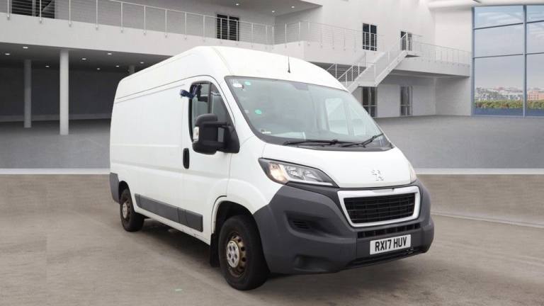 2025 Peugeot BOXER 335 L2 BLUEHDI 335 2.0L BlueHDI L2 H2 Panel Van 160 BHP CHASSIS CAB PETROL Manual