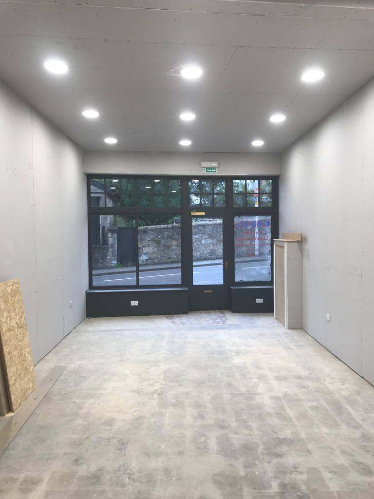 Retail unit to rent in Kirkcaldy - shop salon cafe