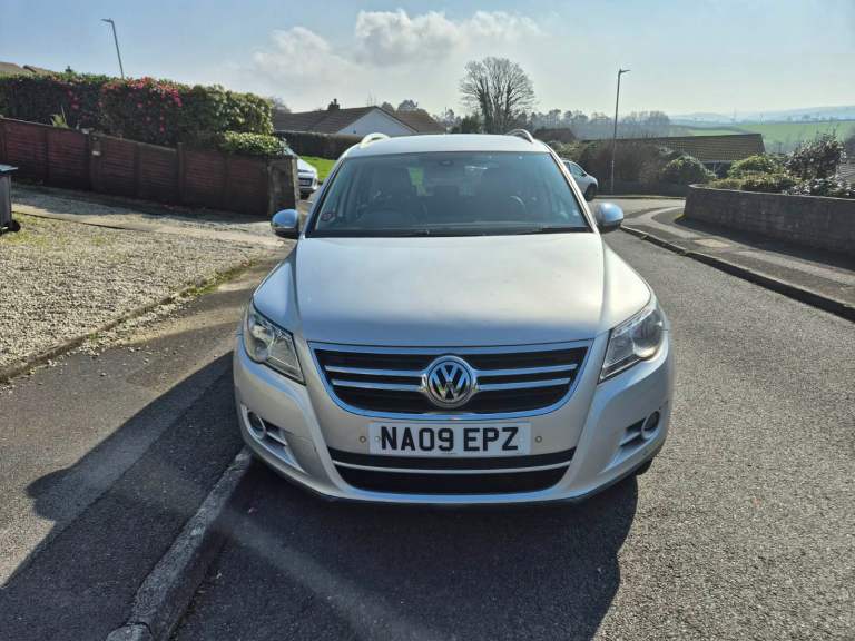 Volkswagen, TIGUAN, Estate, 2009, Manual, 1968 (cc), 5 doors