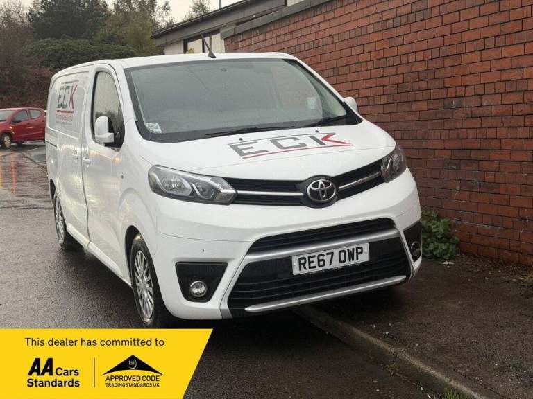2017 Toyota ProAce 1.6D Comfort Medium Panel Van MWB Euro 6 (s/s) 6dr Panel Van Diesel Manual