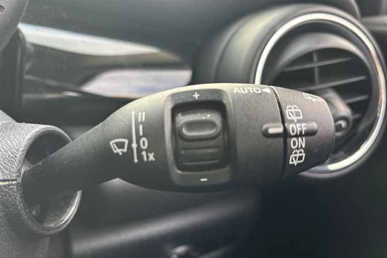 2017 MINI Hatch 2.0 Cooper S Hatchback 3dr Petrol Manual Euro 6 (s/s) (192 ps) Hatchback Petrol M...