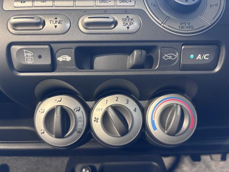 HONDA JAZZ 1.4 i-DSI SE 2005