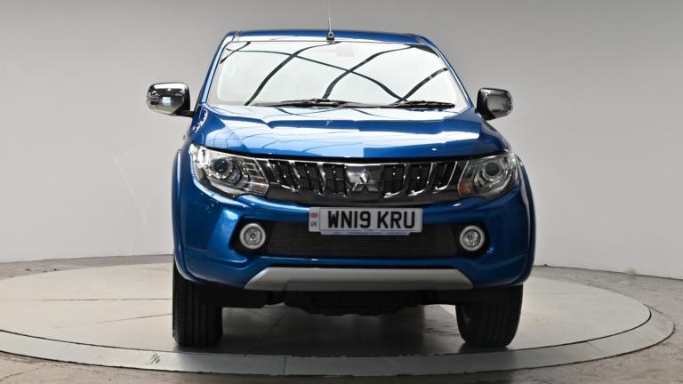 2019 Mitsubishi L200 2.4 DI-D DC Barbarian 4WD Euro 6 4dr PICK UP Diesel Manual