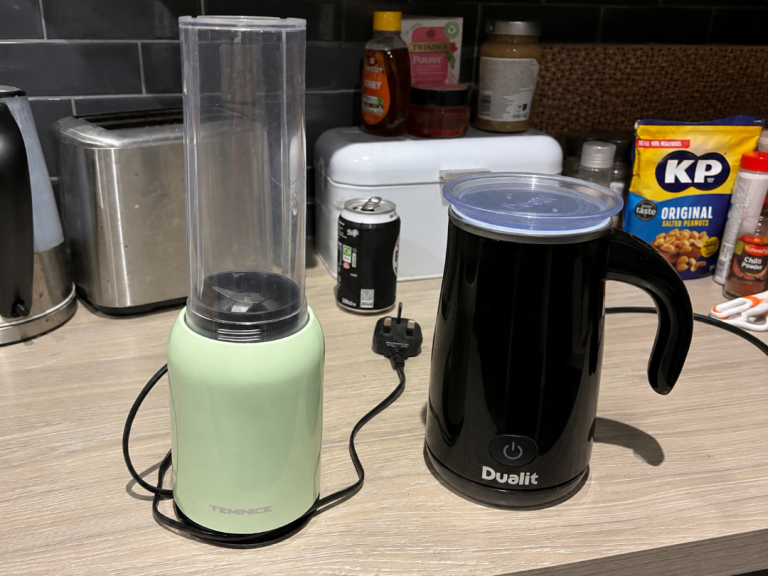 HOUSE CLEARANCE -  Milk Frother and Shake Blender