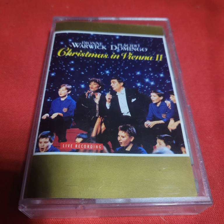 Dionne Warwick & Placido Domingo, Christmas In Vienna 1994 Cassette Tape Like New a11