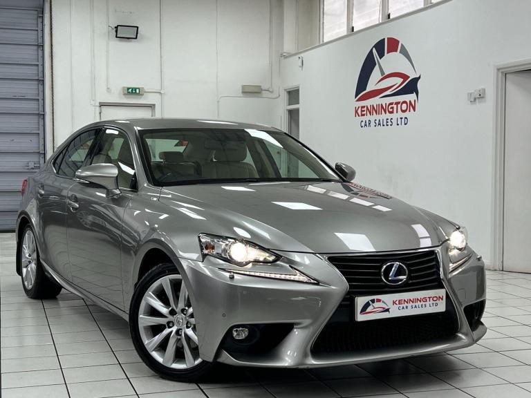 2016 Lexus IS 300h Executive Edition 4dr CVT Auto SALOON PETROL/ELECTRIC Automatic