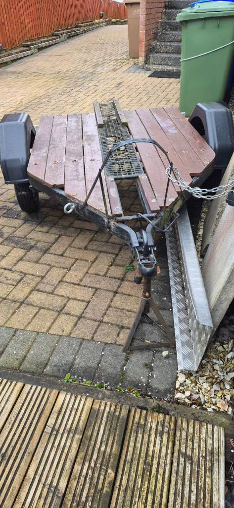 Bike trailer 