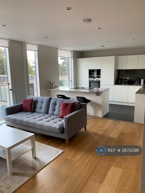 2 bedroom flat in Kingfisher Way, Cambridge, CB2 (2 bed) (#2873396)