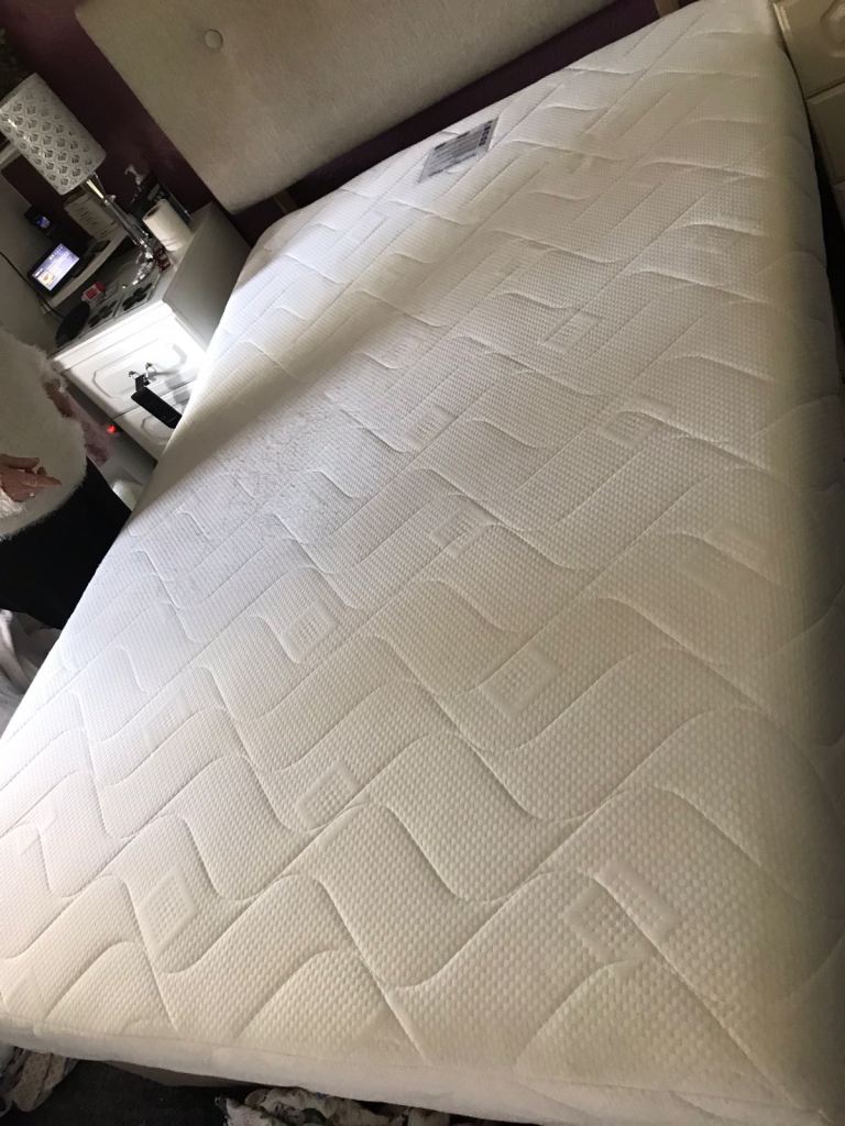 Double mattress “Pocket Memory motion, Bensons, Firm cost (£3000 part of electric bed
