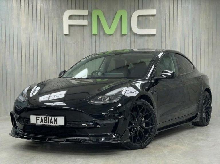 2021 Tesla MODEL 3 LONG RANGE AWD **Maxton Bodykit - Riviera Alloys**