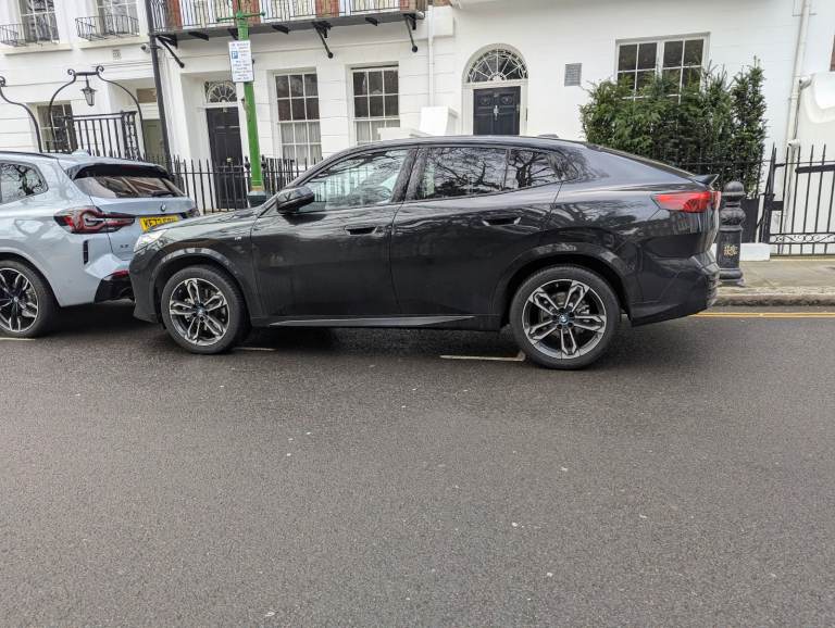 BMW, X2, Hatchback, 2024, Semi-Auto, 1499 (cc), 5 doors