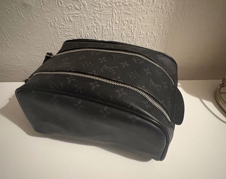 image for Louis Vuitton dopp bag 