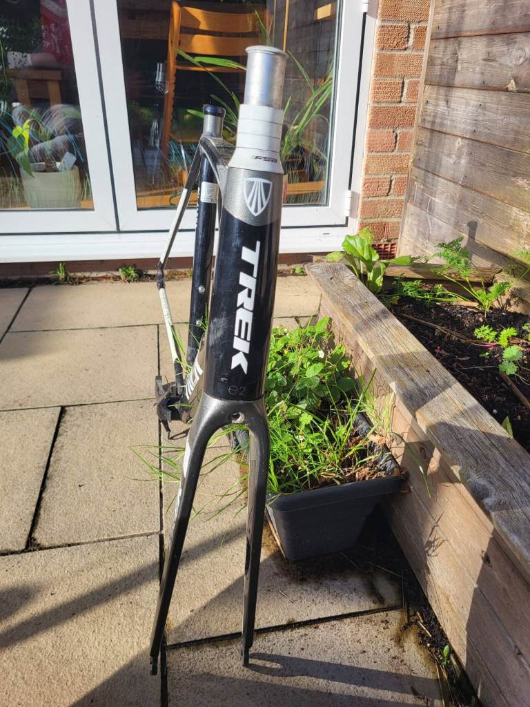 Trek Madone Two Series 2.1 58cm 700c Wheel Frameset Grey Black Road Bike Frame