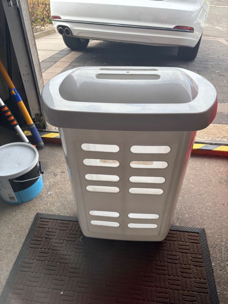 Whirw Laundry basket Or Bin