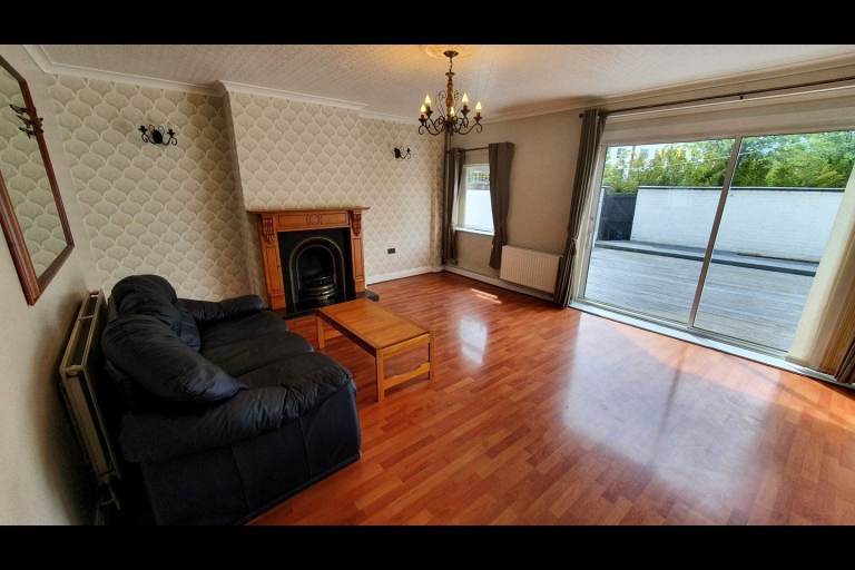 A spacious 3 bed flats near Birmingham City centre