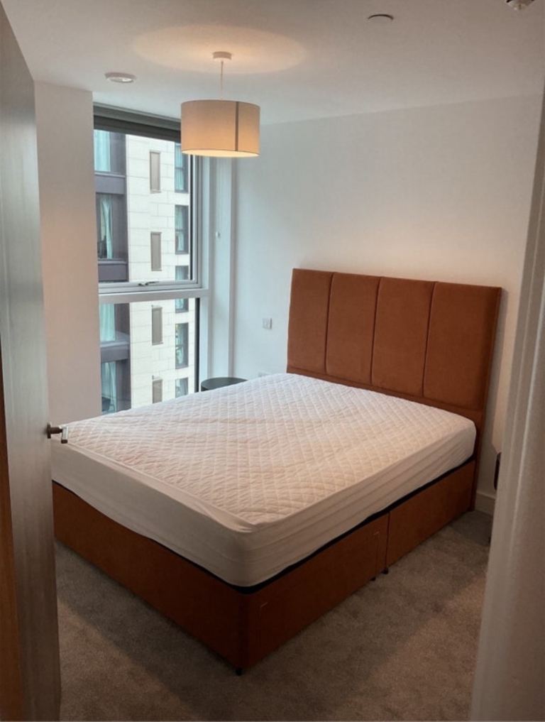 Large en-suite double available Leeds City Centre