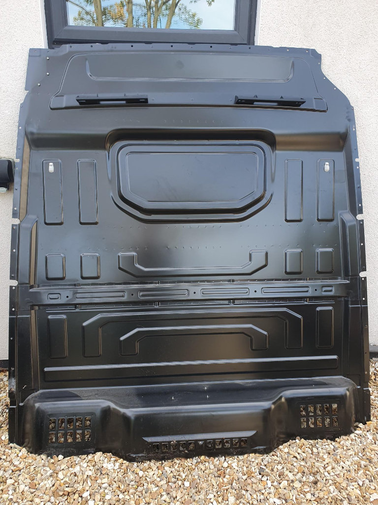 FREE VW Crafter / MAN tge 2017 onwards OEM metal Bulkhead and genuine B-pillar surrounds to suit