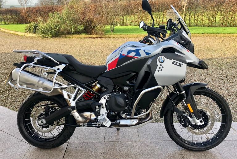 2025 BMW F900GS Adventure ultra high spec, only 900 miles