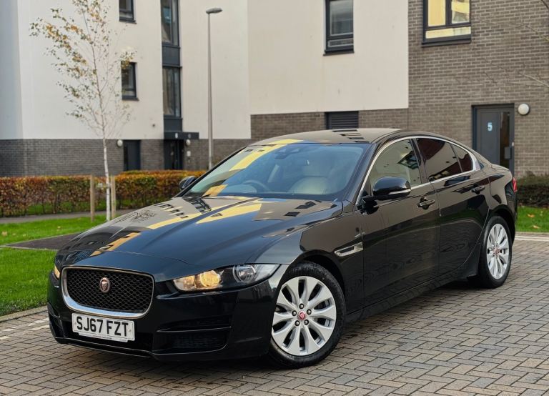 Prestige Edition, Jaguar, XE, Saloon, 2017, Manual, 1999 (cc), 4 doors