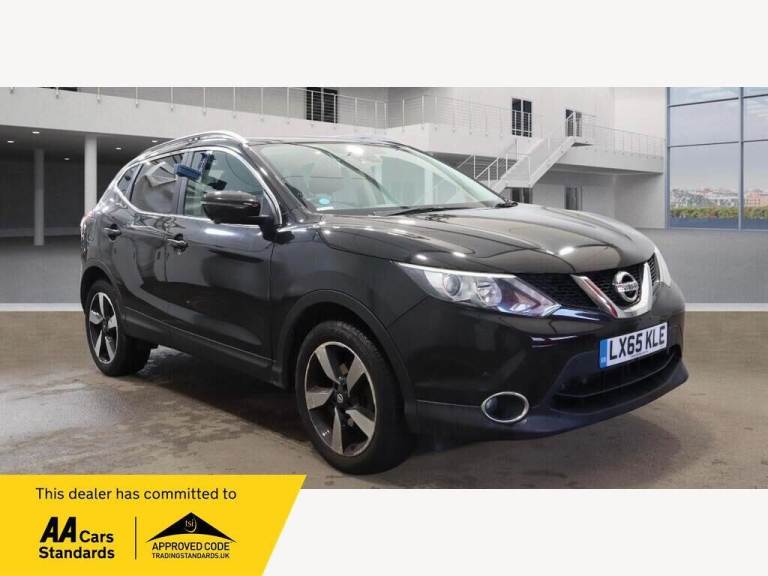 2015 Nissan Qashqai 1.2 DiG-T N-Tec+ 5dr HATCHBACK PETROL Manual