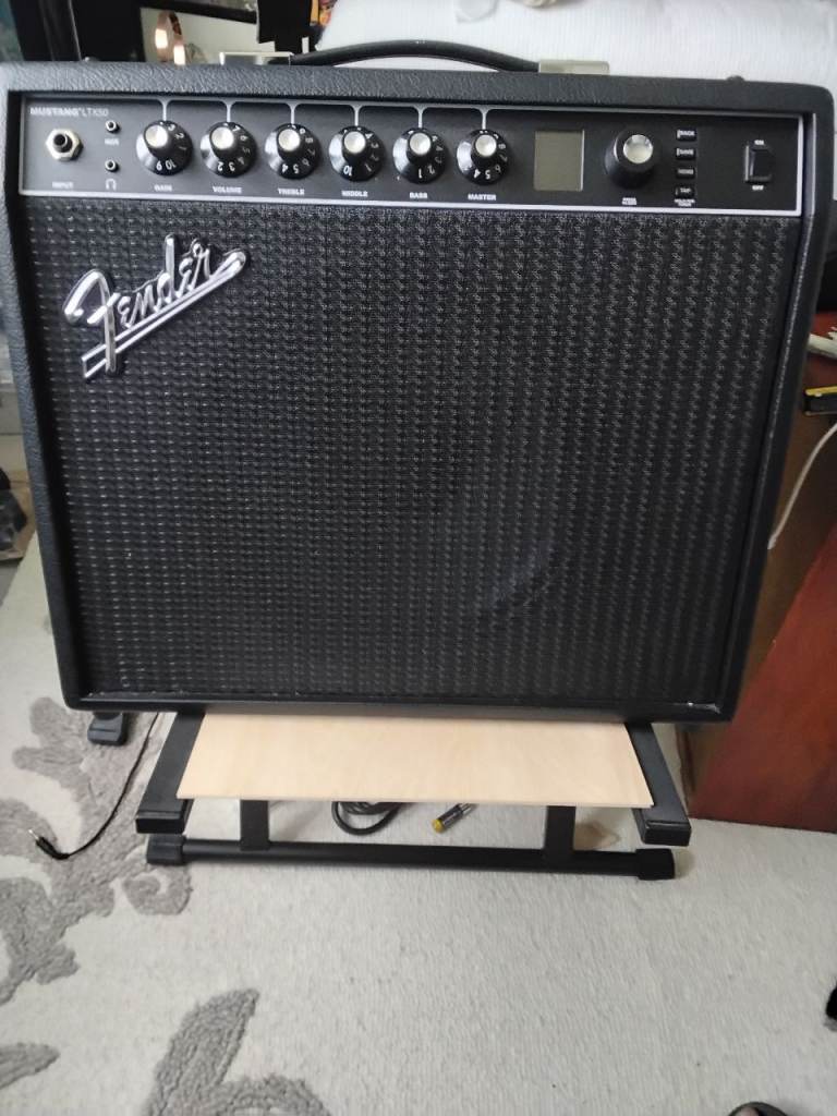 Fender Mustang Ltx50 Amplifier and Fender Ltx5 Footswitch