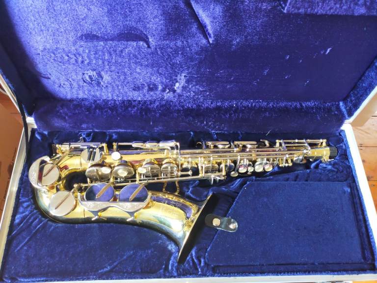  Boosey and Hawkes 400 saxaphone. Immaculate Condition
