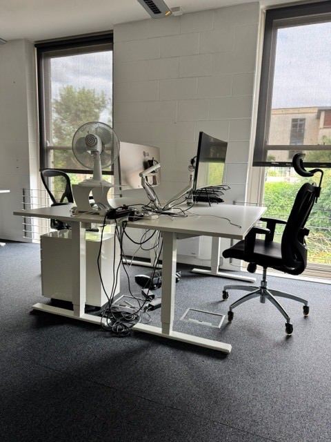 7x White Adjustable Standing Desks with FREE DELIVERY