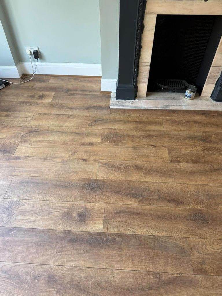 Professional Carpet & Laminate Floor Fitters - Mobile Showroom Comes To You! 🏠