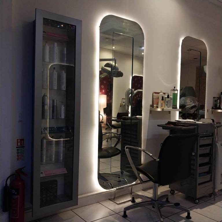 Premium Salon Opportunity in Prime Kingston/Ham Location – High-Net-Worth Catchment