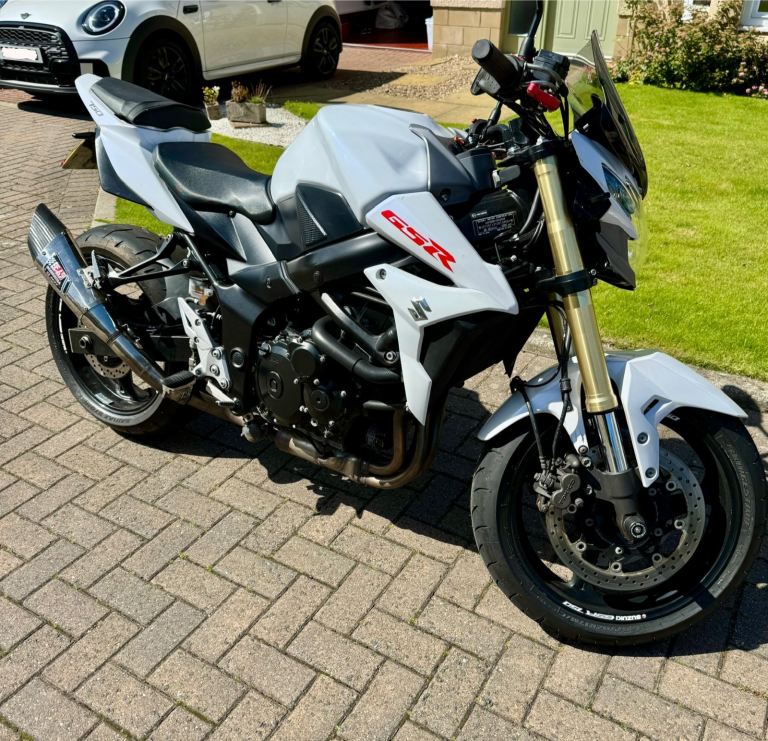 Suzuki, GSR, 2016, 749 (cc)