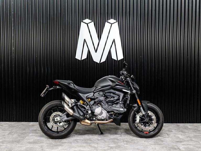 2021 Ducati Monster 937 937 Plus Naked Petrol Manual Euro 5 (111 ps)