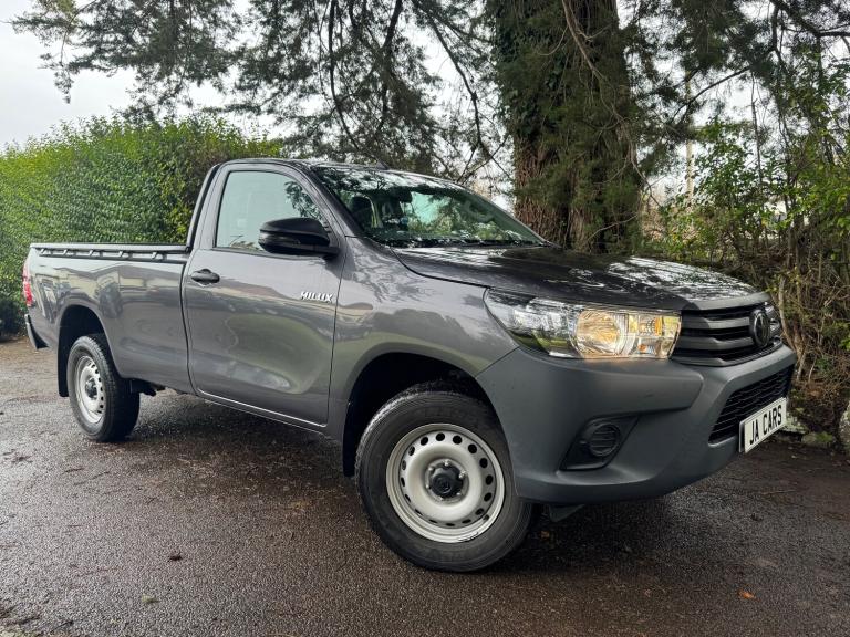 2021 Toyota Hilux 2.4 D-4D Active Narrow Body Pickup 2dr Diesel Manual 4WD Euro