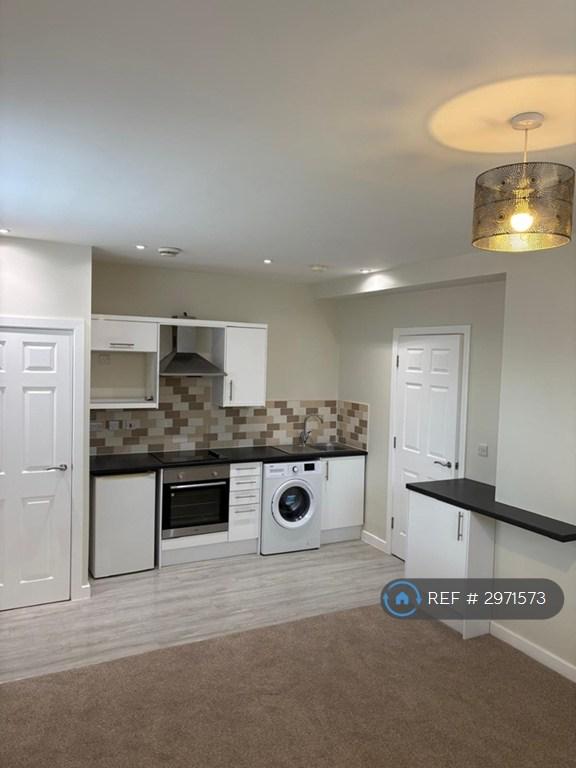 1 bedroom flat in Grange House, Darlington, DL1 (1 bed) (#2971573)