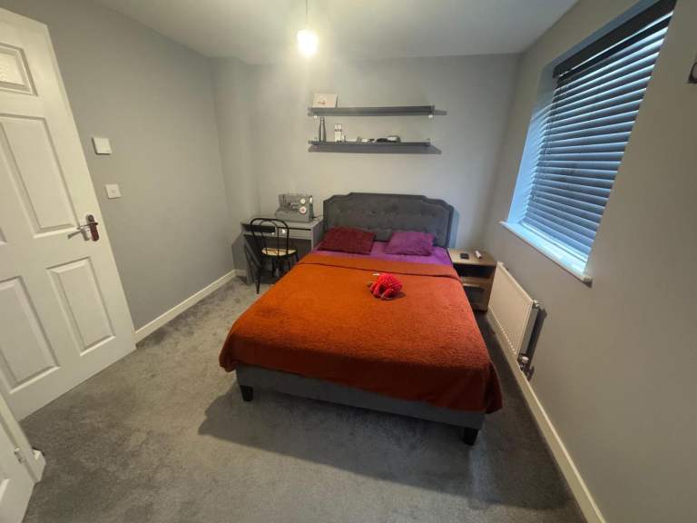 Furnished Ensuite Double Bedroom in Weston-super-mare.