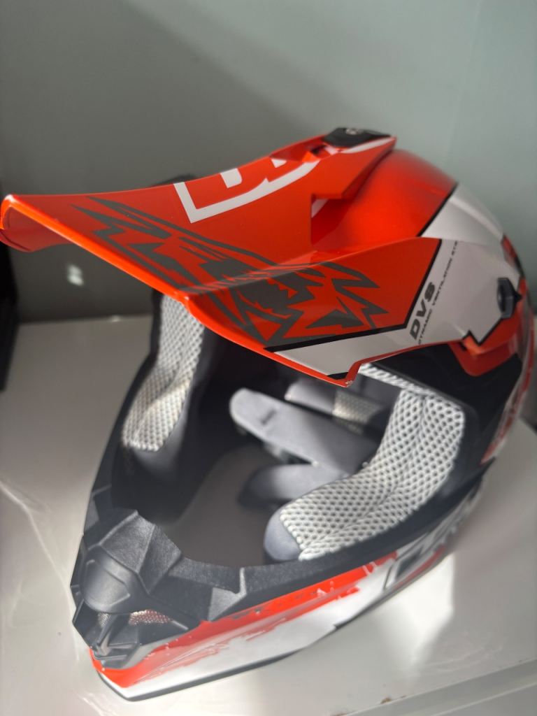 Wulf sport motocross helmet Large