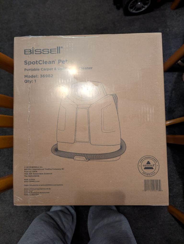 Bissell SpotClean Pet Carpet Cleaner Brand New