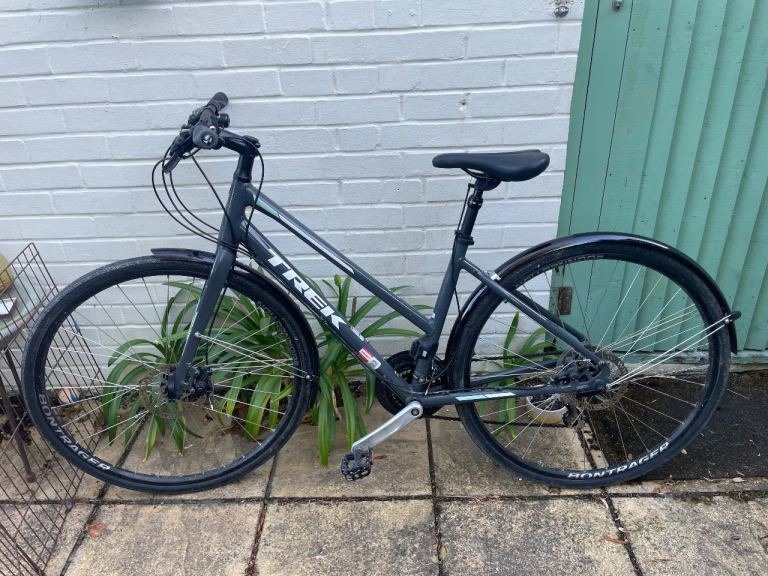 Trek fx2 disc, step through Hybrid bike  