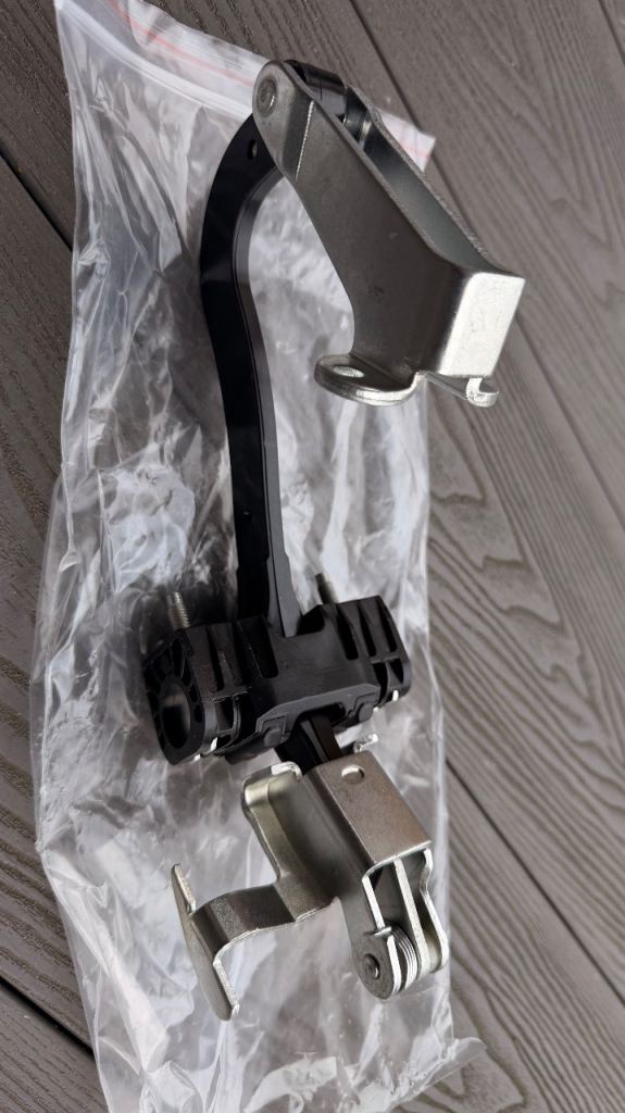 Rear Right Door Hinge Check Strap 8731.R0 For Peugeot Boxer Citroen Ducato Relay