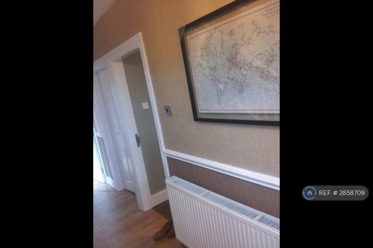 1 bedroom in Yew Tree Road, Manchester, M14 (#2858709)
