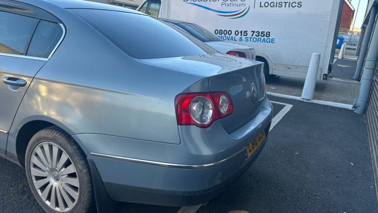 Volkswagen, PASSAT, Saloon, 2010, Semi-Auto, 1968 (cc), 4 doors