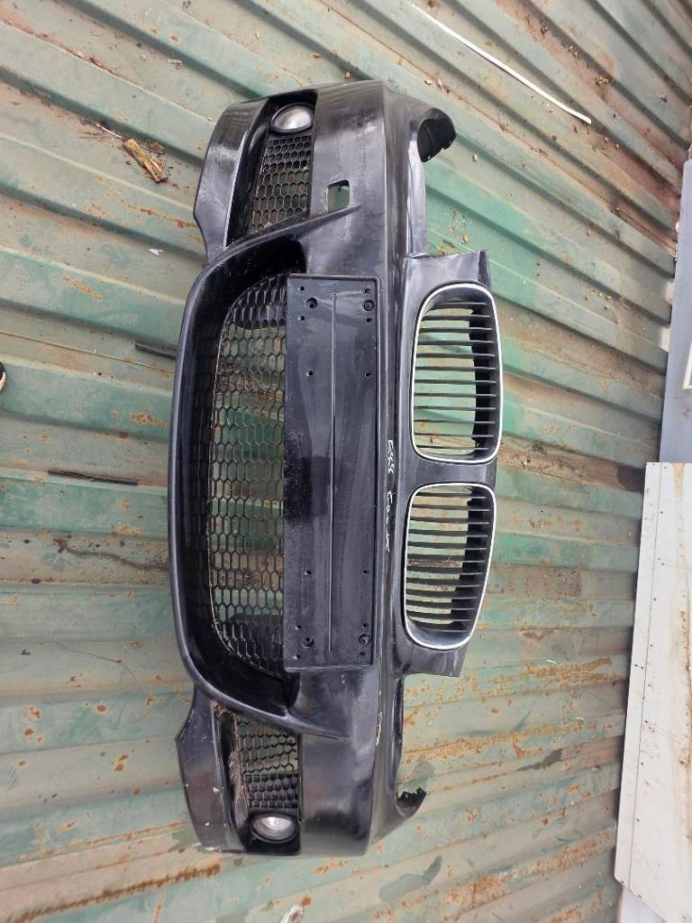 BMW 1 Series Front Bumper Sensors BLACK Sport E87 E81 E88 E82 damage BREAKING PARTS 